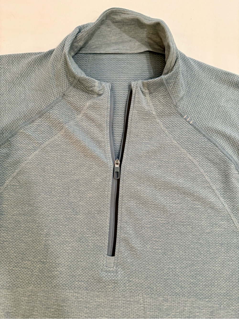 lululemon Metal Vent Tech 1/2 Zip 2.0 — Blue Cast/Antique White — Men’s L